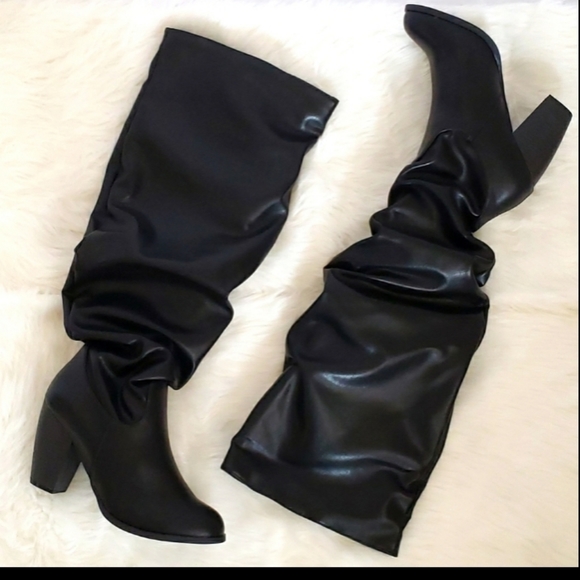 Colin Stuart pump heels - Picture 4 of 4